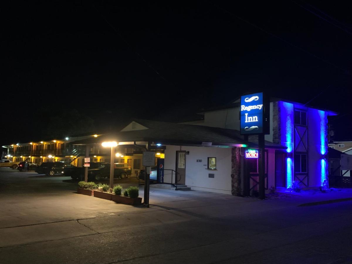 Regency Inn Lakeport Exterior photo