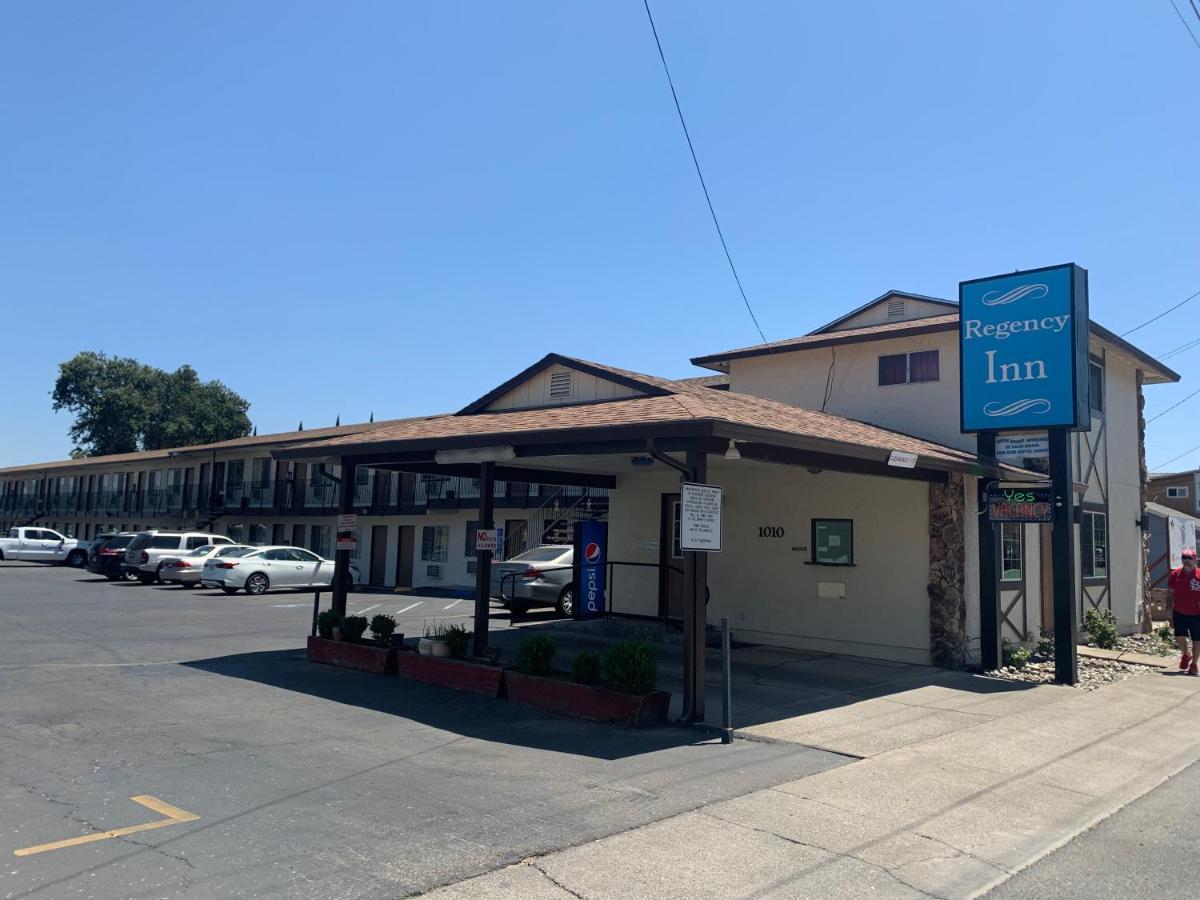 Regency Inn Lakeport Exterior photo